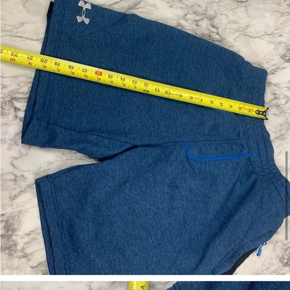 Under Armour Loose Fit Athletic Blue Sweatshorts Shorts size Large like New Cond - Picture 4 of 5